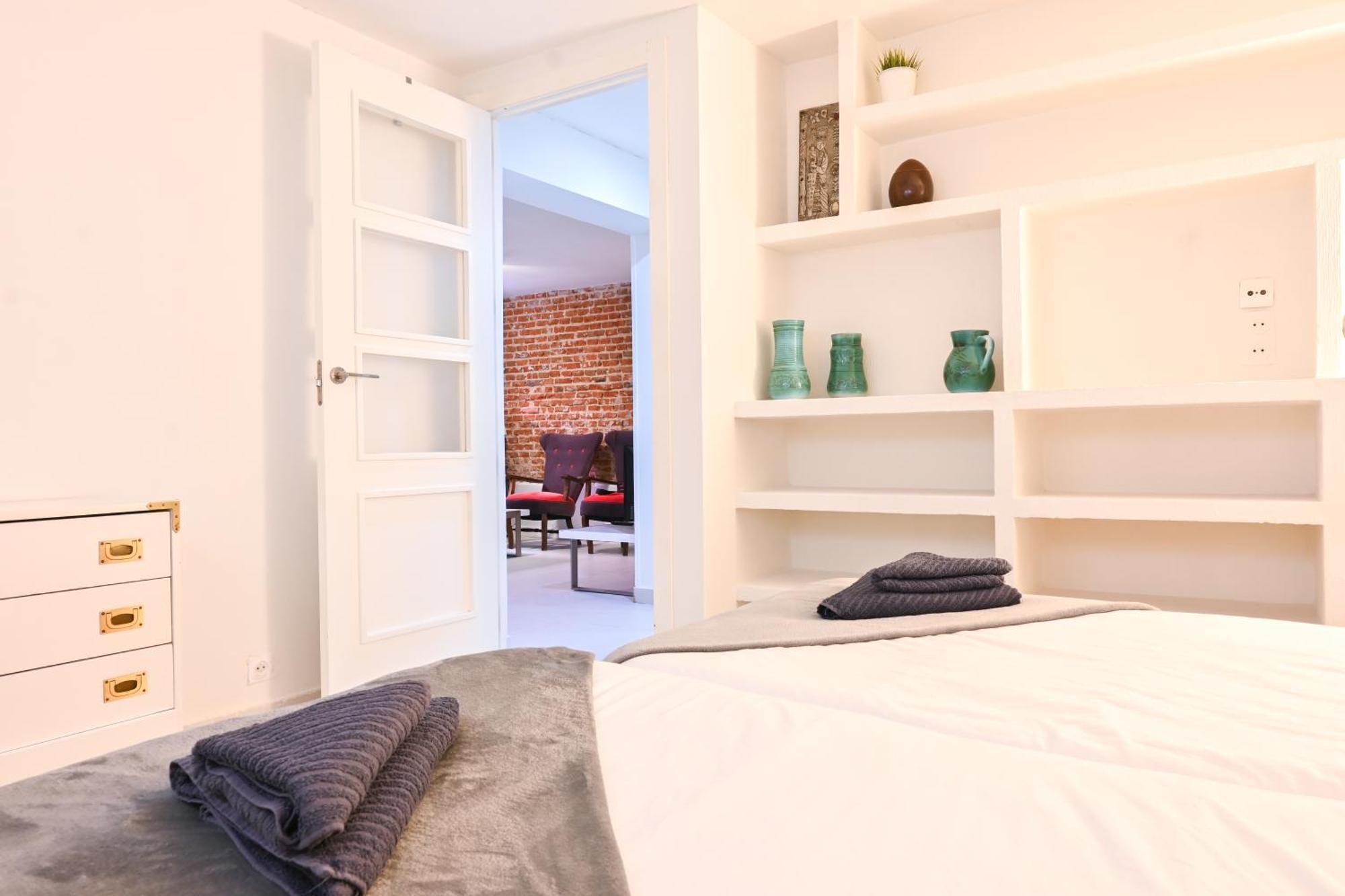 Apartament For Alfonso Xiii Temporal Axiii83 Madryt